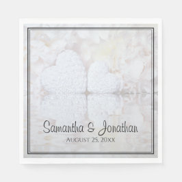 Guardanapo De Papel Refletindo Casamento Elegante de Brancos e Coraçõe