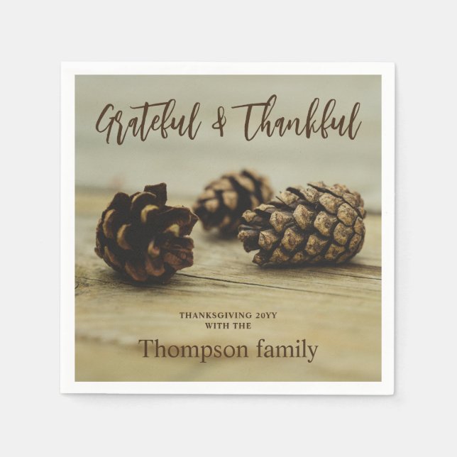Guardanapo De Papel Rustic Brown Pinecones Custom Name Thanksgiving (Frente)