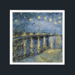Guardanapo De Papel Starry Night Vincent van Gogh<br><div class="desc">Algodão em Cordeville. Vincent Willem van Gogh. Paisagem noturna em tons azuis e amarelos escuros. Há uma ponte sobre o rio. No primeiro plano,  um homem e uma mulher caminham pelo cais. As estrelas estão brilhando no céu. Reprodução de famosas imagens de arte no dominio público.</div>