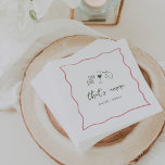 Guardanapo De Papel "That's Amore" Handwritten Bridal Shower<br><div class="desc">Este belo design de inspiração italiana apresenta letras cursivas estilo manuscrito acentuadas com uma borda ondulada de fita digitalizadora em cor-de-rosa. Ilustrações desenhadas à mão de massas alimentícias com arco, vinho e um limão siciliano completam a design de um olhar de verão na costa de Amalfi. Estes elegantes guardanapos mediterrânicos...</div>