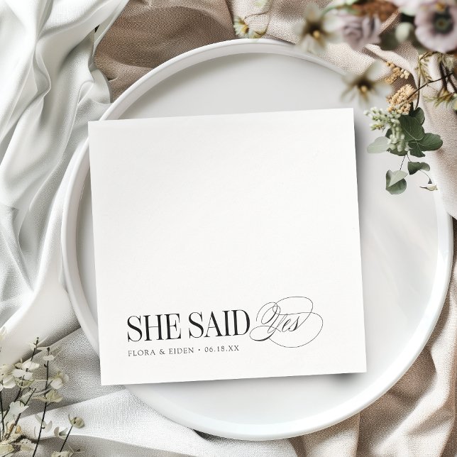 Guardanapo De Papel Timeless Typography She Said Yes Engagement Party (Timeless Typography She Said Yes Engagement Party Napkins)