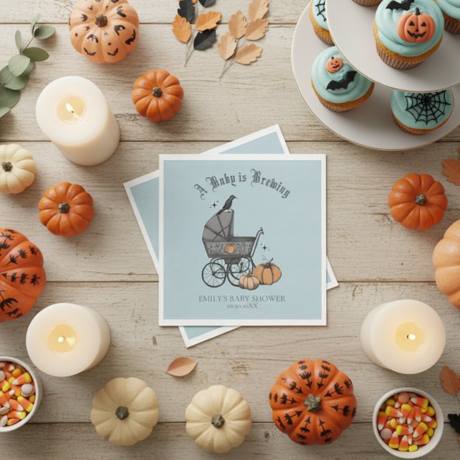 Guardanapo De Papel Um bebê está a criar Chá de fraldas azul (Spooky Blue Vintage Baby Carriage Halloween Boy Baby Shower Napkins. Gothic Black Raven and Pumpkins)