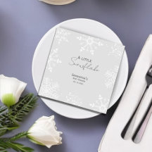 Uma pequena Cinza de Chá de fraldas com Floco de N