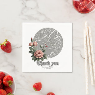 Guardanapo De Papel Viking Wolf & Rosas. Uma cabeça estilizada de lobo