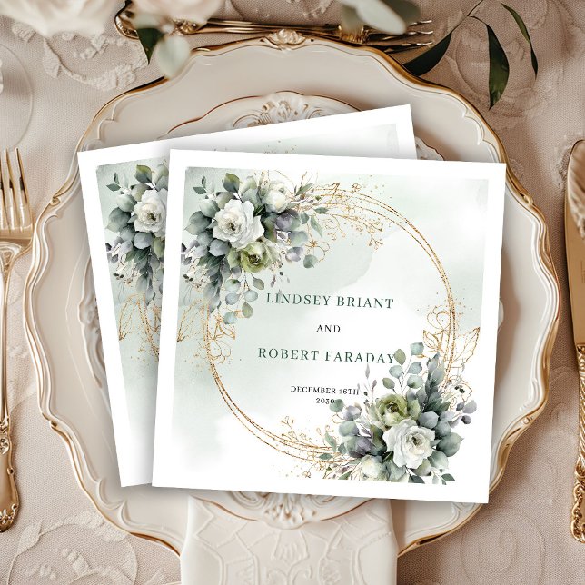 Guardanapos de casamento florais rústicos verdes e (Rustic Green and White Floral Wedding Napkins)