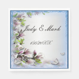 Guardanapos de papel com flores e borboletas roxas