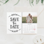 Guardar O Cartão De Desenho Russo Do Calendário De<br><div class="desc">Parabéns no seu noivado! Certifique-se de que todos possam participar do seu grande evento com nosso adorável calendário rústico Salve as Datas! Clique no botão "Personalizar" - em seguida, "Clique para personalizar mais" para começar com seu layout! Edite facilmente o calendário e mova o coração para o seu encontro! Este...</div>