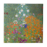 Gustav Klimt Flower Garden Cottage Nature<br><div class="desc">Uma bela pintura de jardim - esta é uma pintura clássica de Gustav Klimt,  chamada Jardim de Algodão,  ou Jardim Bauergarten,  1907,  que é um close up de um jardim floral,  uma pintura floral colorida.</div>