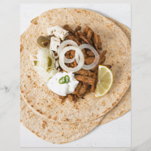 Gyros pita com tzatziki coleslaw azeitonas e feta
