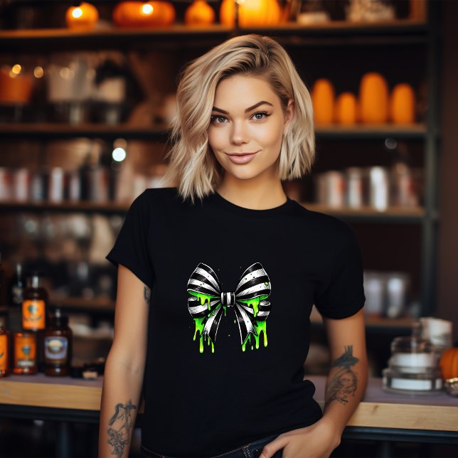 Halloween Gothic Bow T-Shirt | Neon Green Drip (Criador carregado)