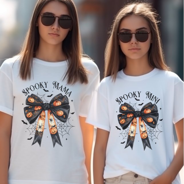 Halloween Spooky Mama Arco preto Coquette (Halloween Spooky Mama black Bow Coquette Tri-Blend Shirt)
