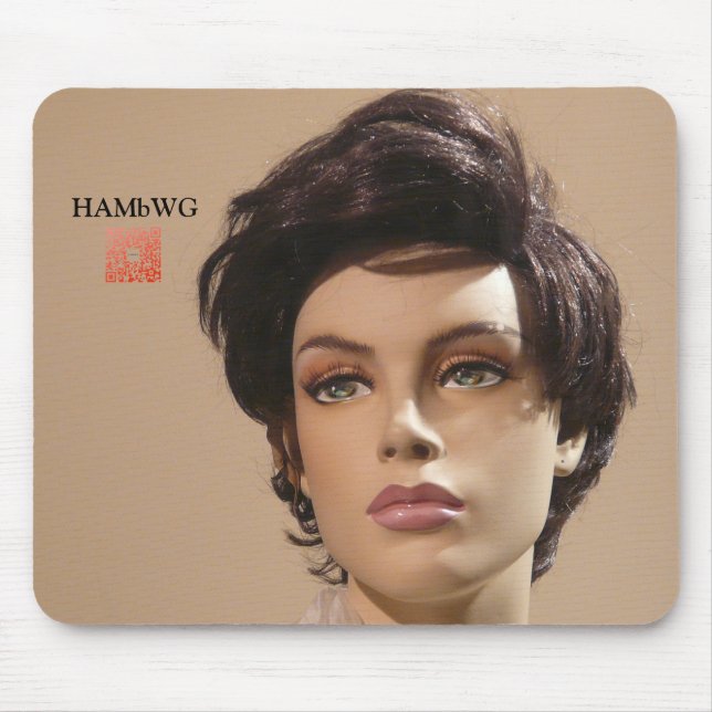HAMbWG Mannequin Mouse Pad w qr code (Frente)