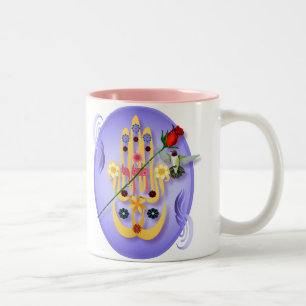 Hamsa e canecas das flores