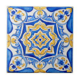 Hand-Painted Majolica Pattern