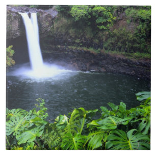Havaí, Ilha Grande, Hilo, Cachoeira Arco-Íris, Exu