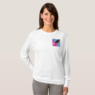 Heliconius hecate borboleta em uma camiseta Dahlia