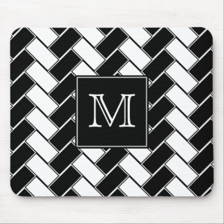 Herringbone preto e branco Mousepad do monograma
