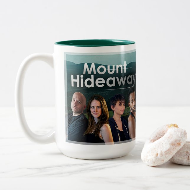 Hideaway da montagem 15 onças. Caneca de café (Com Donut)