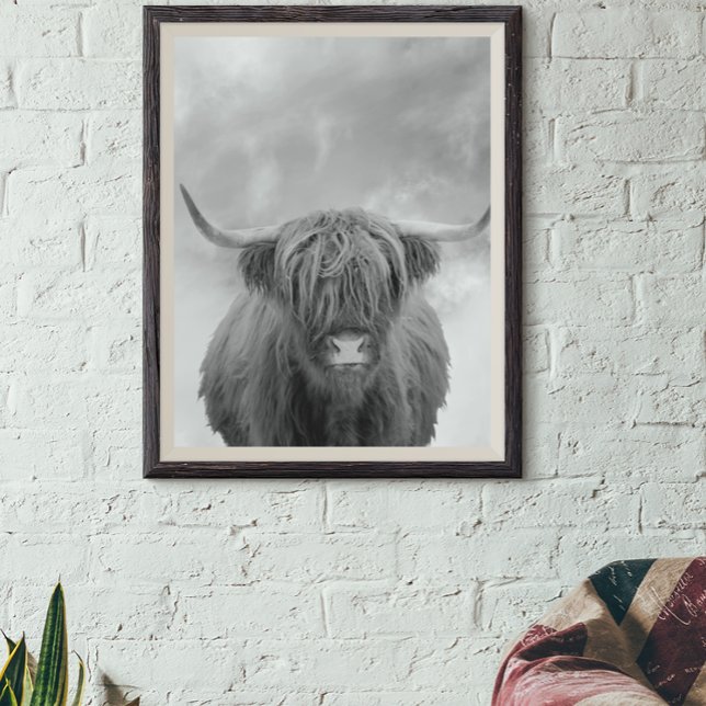 Highland Cow Scotland Clouds Black White Poster (Criador carregado)