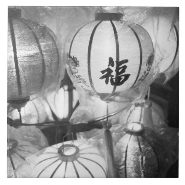 Hoi E Vietnam, Lanternas (Frente)