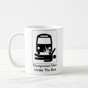 Homem designado sob a caneca do ônibus
