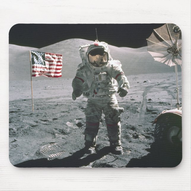 Homem do último de Apollo 17 na lua Mousepad (Frente)