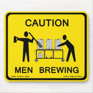 homens do cuidado que fabricam cerveja o mousepad