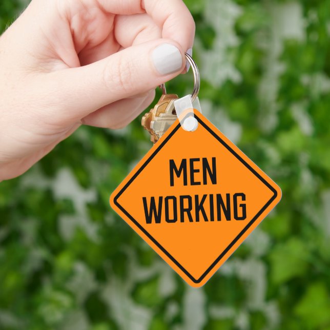 Homens trabalhando com Chaveiro de quadrado metáli (Mão)