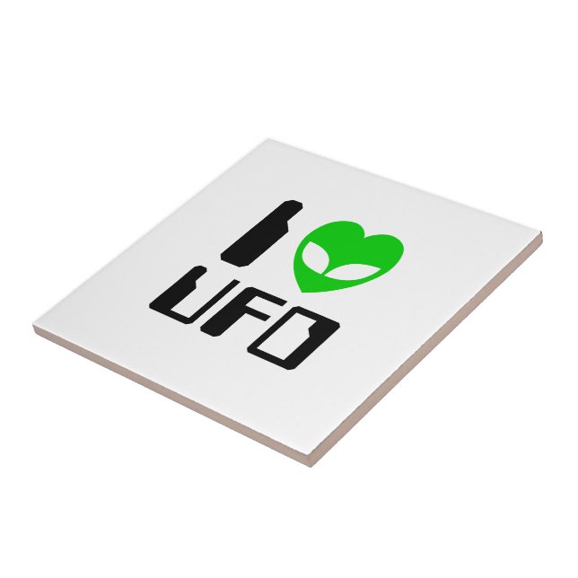 I Alienígena Heart UFO (Lateral)