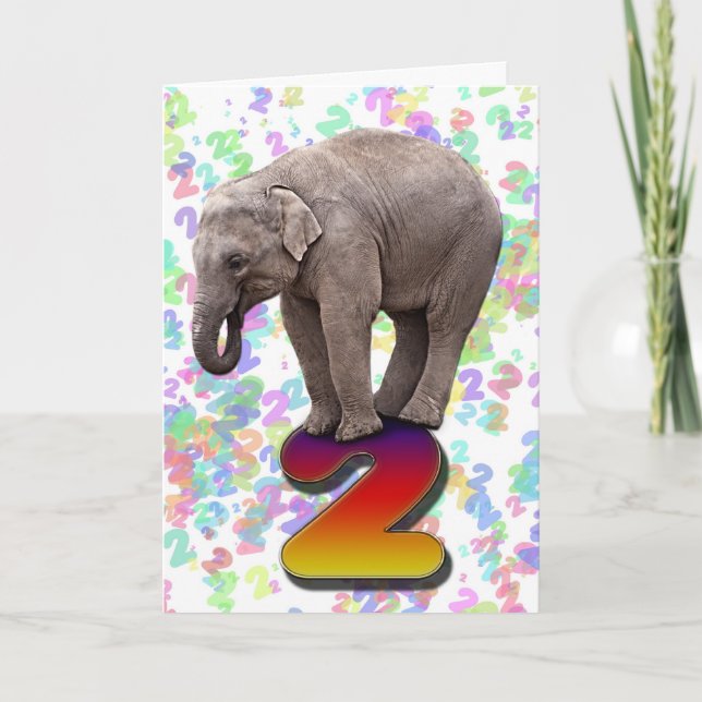Idade 2, um cartão de aniversário feliz de elefant (Frente)