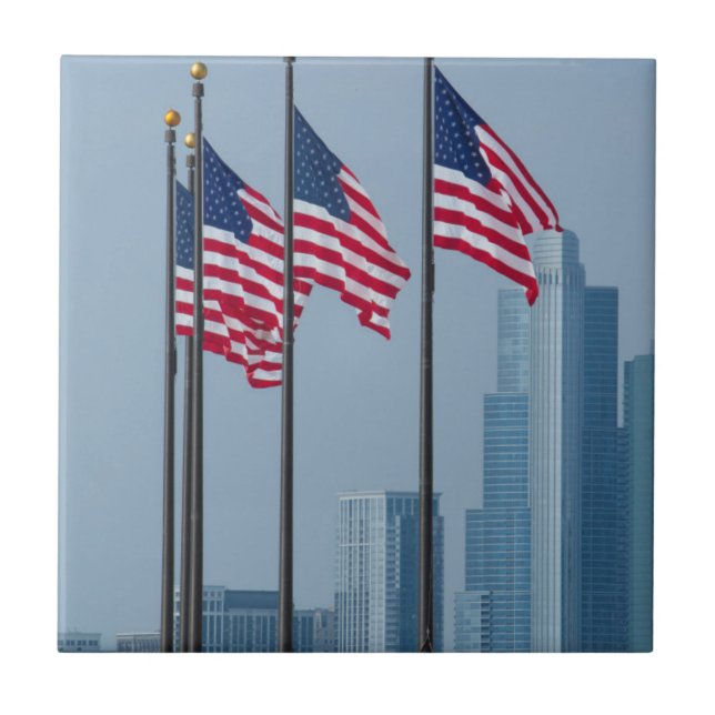 Illinois, Chicago. Navy Pier, bandeiras dos EUA ha (Frente)