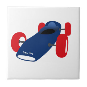 Ilustração do carro de corrida impressa em t-shirt
