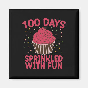 Imã 100 Dias Espalhados Com Diversão Cupcake Garota da