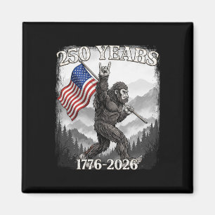 Imã 250 Anos 1776–2026 Bigfoot E Bandeira Patriota Ame
