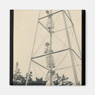 Imã 3 senhoras que climbling a torre