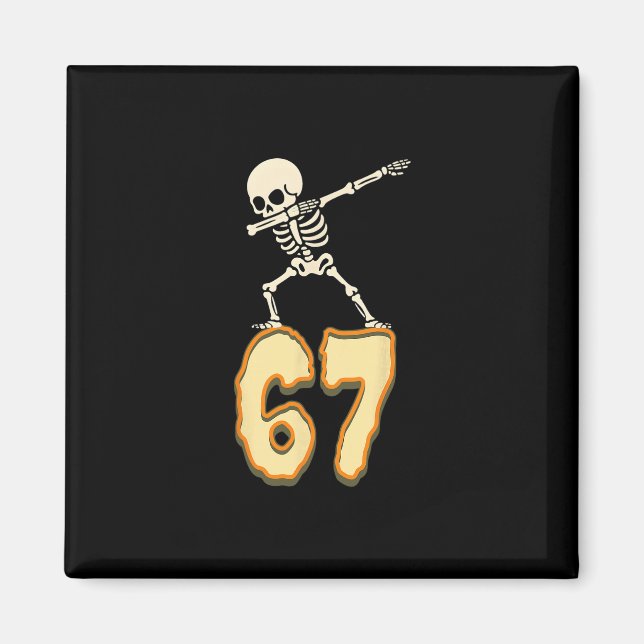 Imã 67 Meme de Halloween 6 7 Números Seis Sete Criança (Frente)