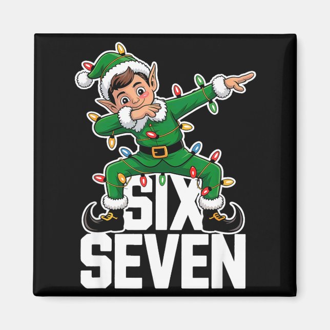 Imã 67 Natal Seis Sete 6 7 Meme Engraçado Dabbing Elf  (Frente)
