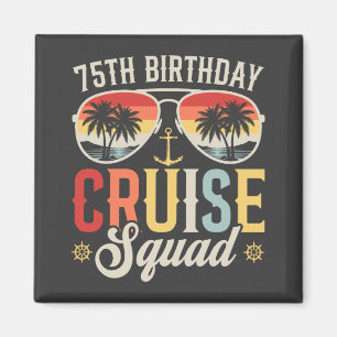 Imã 75.º Aniversário da Praça da Família Cruise de Cru