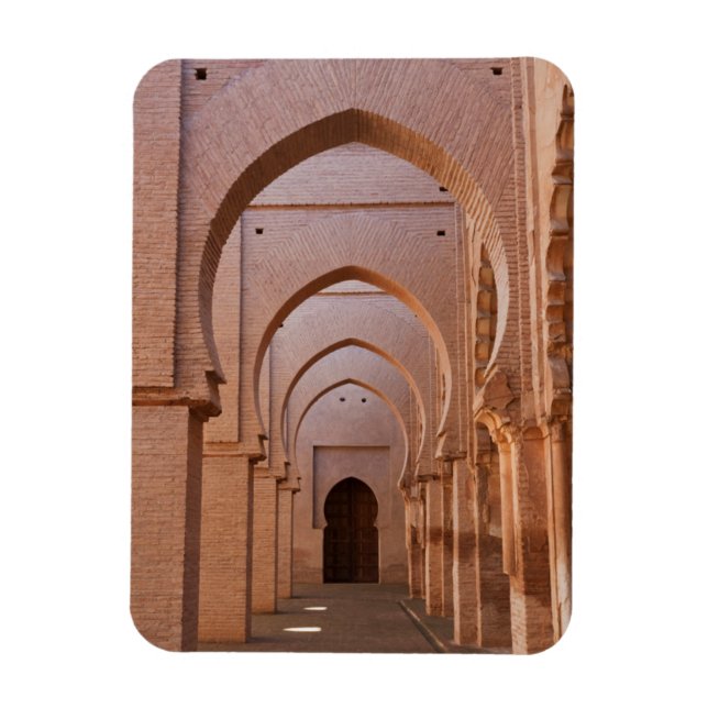 Ímã A agora arruinada e parcialmente restaurada Mesqui (Vertical)