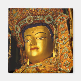 Imã A estátua gildada do Buda Jowo, Templo Jokhang,