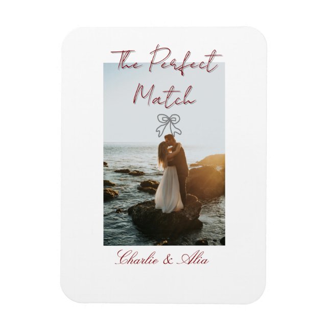 Ímã A foto do casal de noivos perfeito em rosa retrô (Vertical)