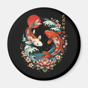 Imã A Grande Onda Perto de Koi Fish