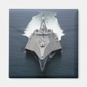 Imã A independência litoral do navio de combate