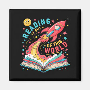 Imã A leitura é um livro espacial de astronauta fora d