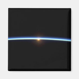 Imã A linha fina da atmosfera de terra 2