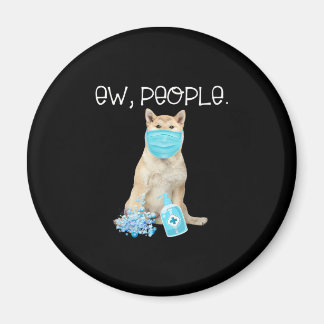 Imã Akita inu | novo cão pessoas vestindo um presente