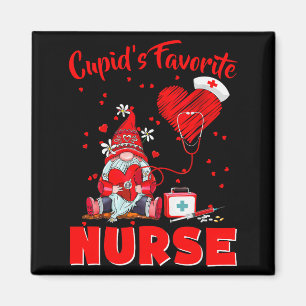 Imã Ameixa Enfermeira Favorita do Cupido Gnome do Dia