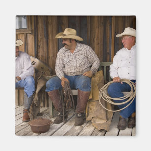 Imã América do Norte, EUA. Cowboys relaxando e