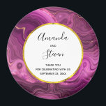 Imã Ametista Roxo E Casamento Dourado De Agatos Obriga<br><div class="desc">Um obrigado de casamento, seu imã com um elegante desenho abstrato. Cor de ametista roxa escura com fitas de ouro aninhadas entre estratos em camadas. Design rica e bonita. A camada sobre o topo é uma moldura de círculo branco com uma borda falsa de folha de papel dourada, com o...</div>