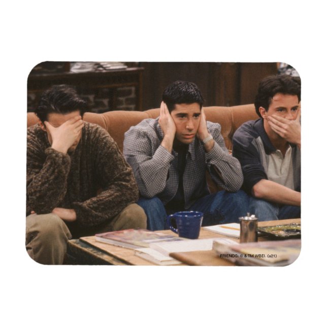 Ímã AMIGOS™| Joey, Ross e Chandler no sofá (Horizontal)